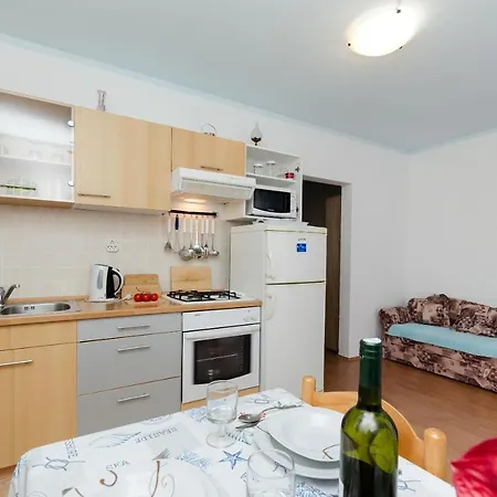 Mijatovic Apartament Lopar