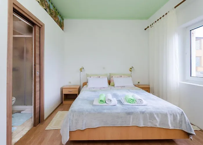 Mijatovic Lägenhet Lopar