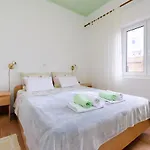 Mijatovic Apartament Lopar